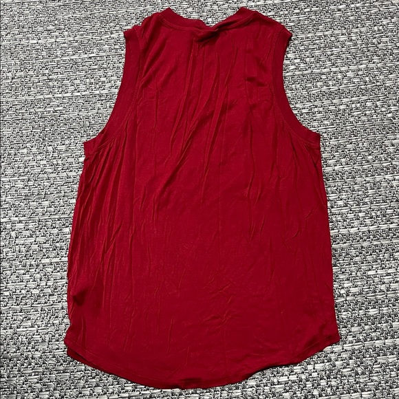 READ Ivy Park | Red Muscle Tee - Picture 6 of 10